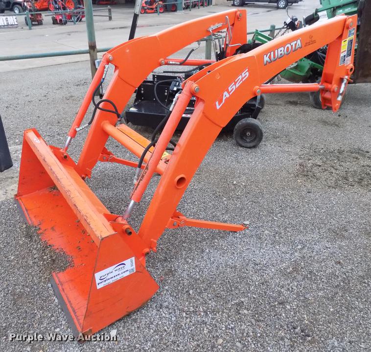 Kubota LA525 loader in Duncan, OK Item DG3431 sold Purple Wave