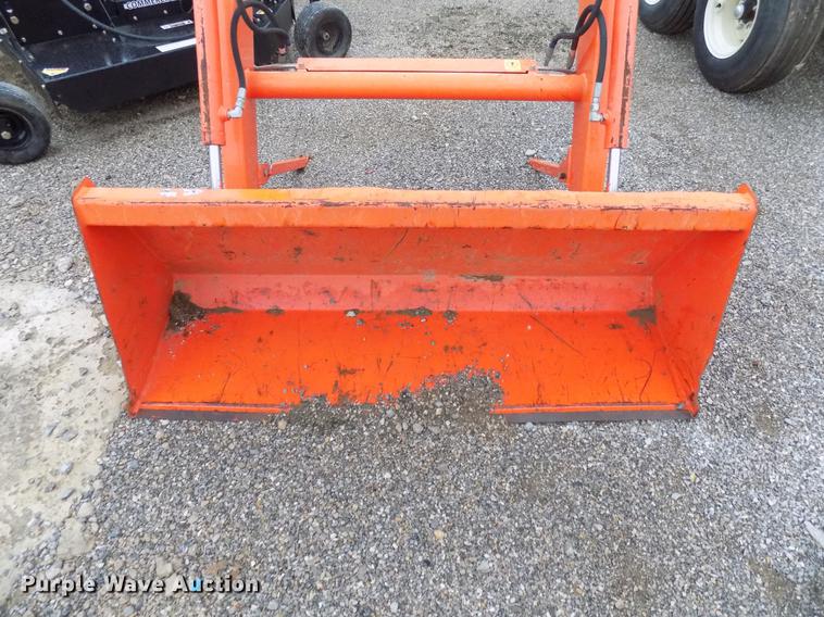 image for item DG3431 Kubota LA525 loader