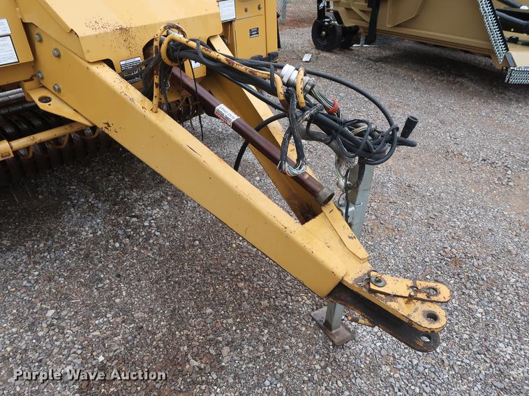 image for item DG3433 2005 Vermeer 604M round baler