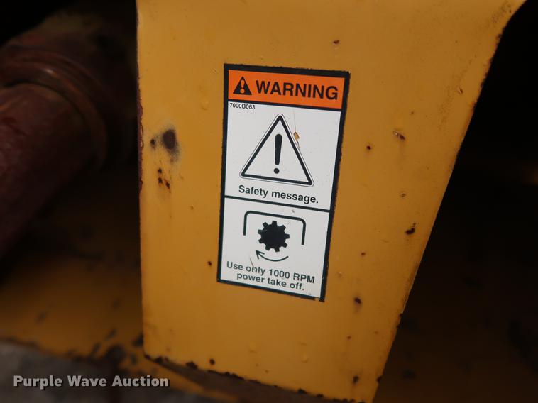 image for item DG3433 2005 Vermeer 604M round baler