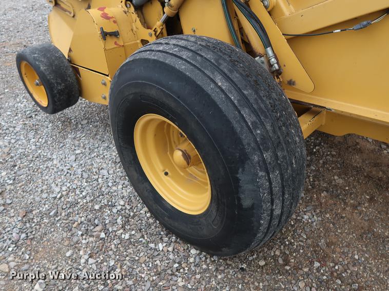 image for item DG3433 2005 Vermeer 604M round baler