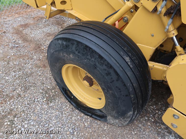 image for item DG3433 2005 Vermeer 604M round baler