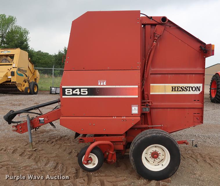 image for item DG3434 1999 Hesston 845 round baler
