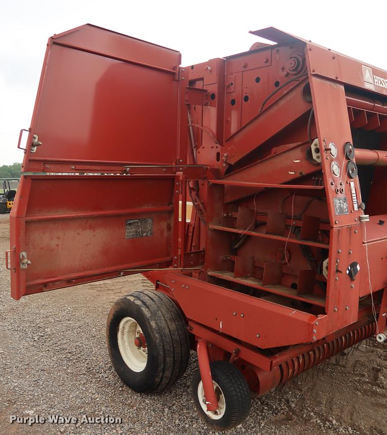 image for item DG3434 1999 Hesston 845 round baler