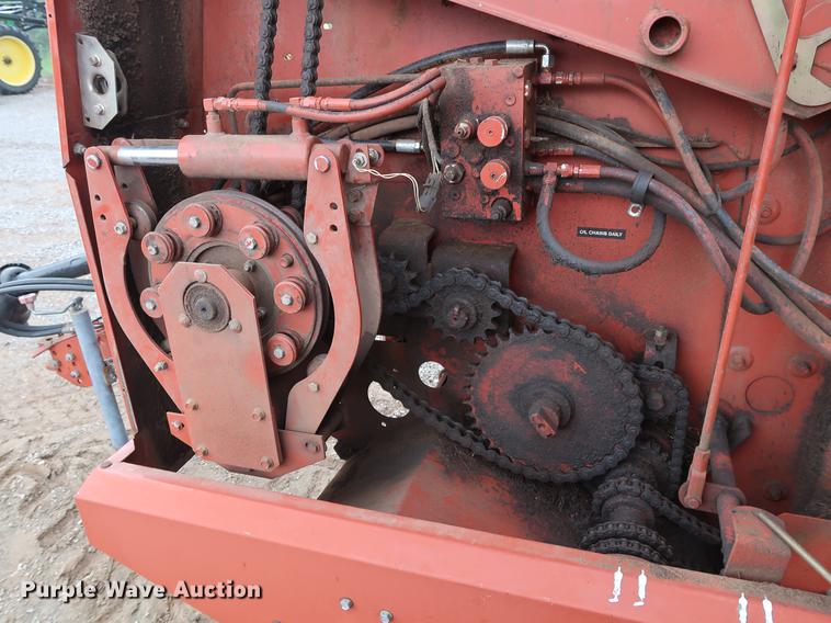 image for item DG3434 1999 Hesston 845 round baler