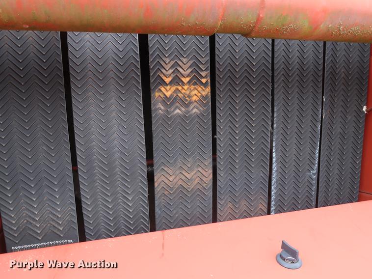 image for item DG3434 1999 Hesston 845 round baler