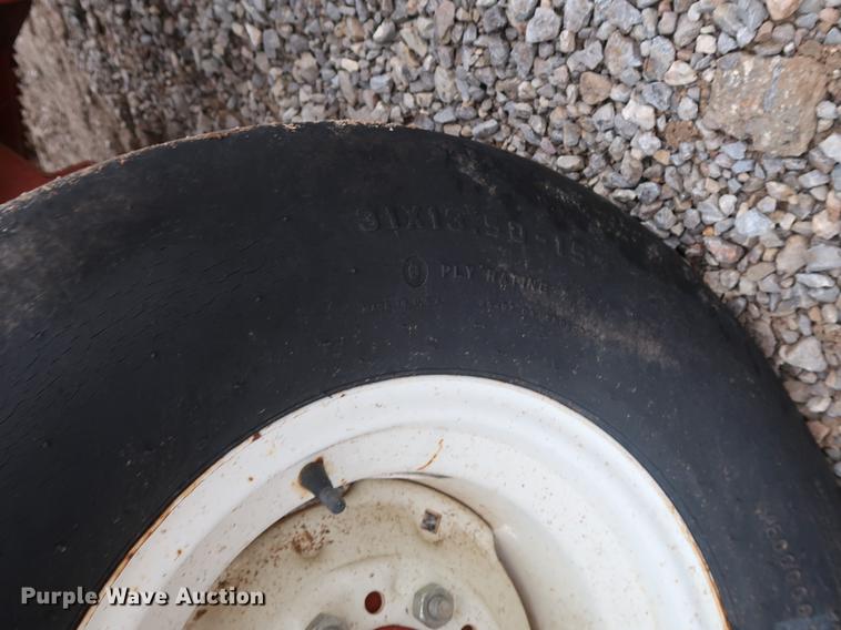 image for item DG3434 1999 Hesston 845 round baler