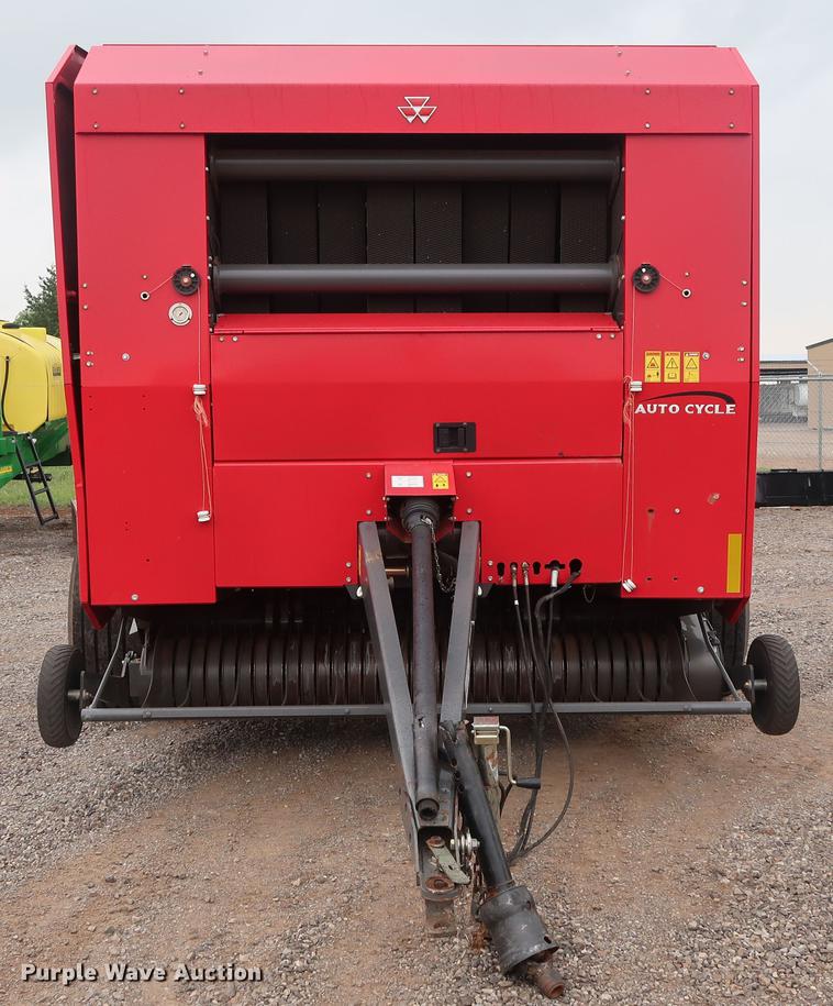 image for item DG3435 2014 Massey-Ferguson 2956A round baler