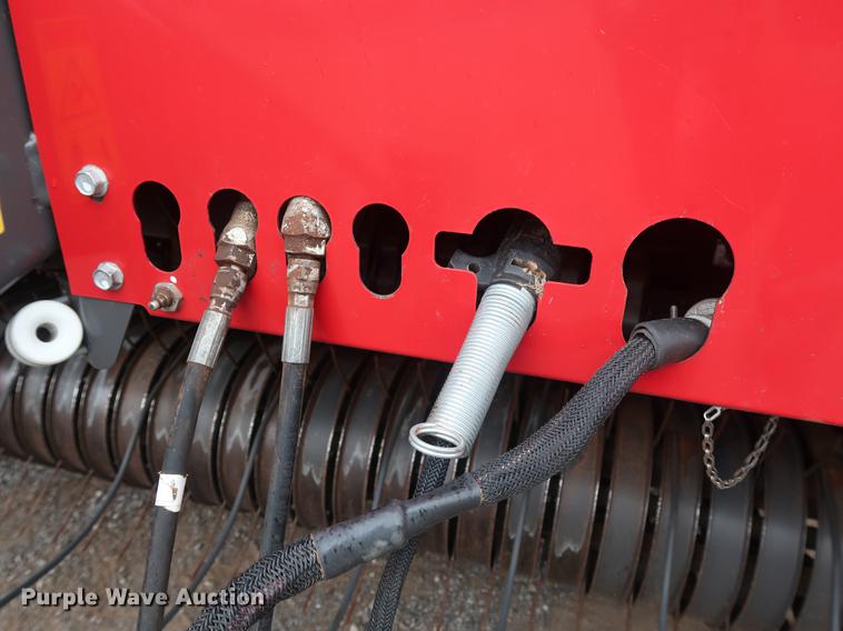 image for item DG3435 2014 Massey-Ferguson 2956A round baler