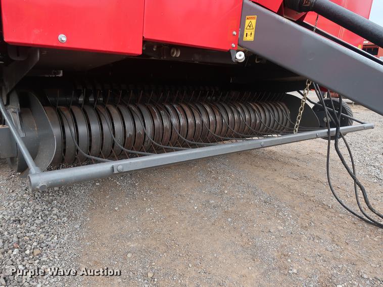 image for item DG3435 2014 Massey-Ferguson 2956A round baler