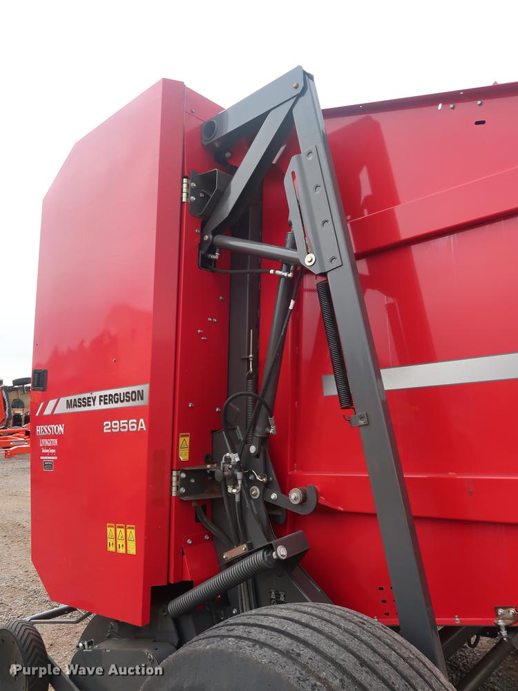 image for item DG3435 2014 Massey-Ferguson 2956A round baler