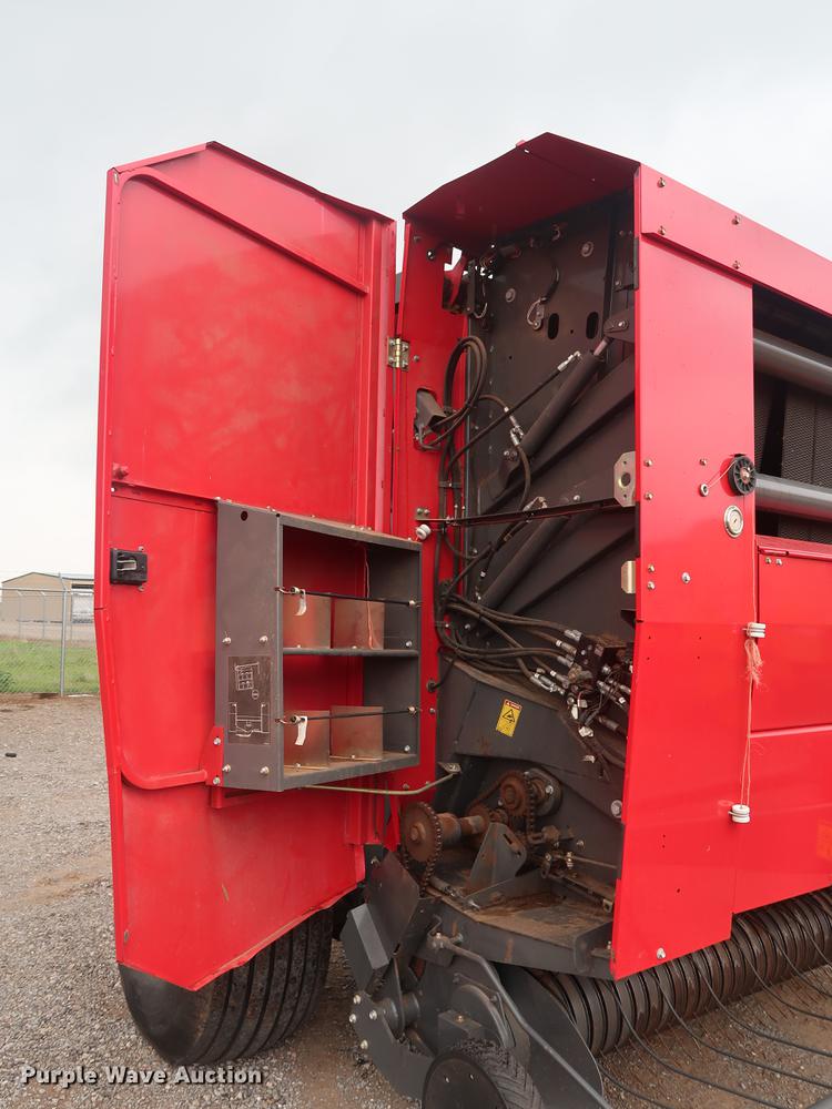 image for item DG3435 2014 Massey-Ferguson 2956A round baler