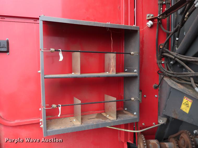 image for item DG3435 2014 Massey-Ferguson 2956A round baler