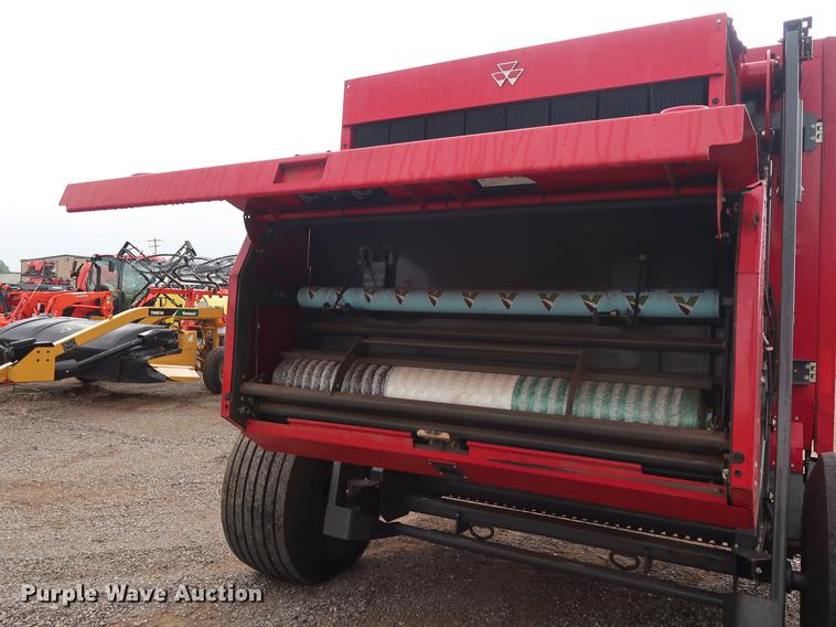 image for item DG3435 2014 Massey-Ferguson 2956A round baler