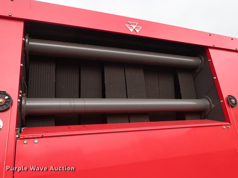 image for item DG3435 2014 Massey-Ferguson 2956A round baler