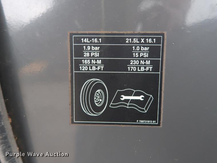 image for item DG3435 2014 Massey-Ferguson 2956A round baler