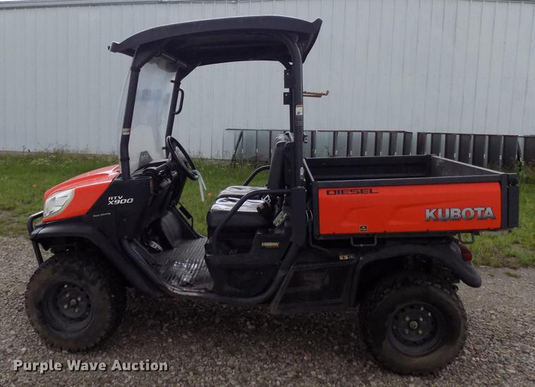 image for item DG3436 2014 Kubota RTVX900 utility vehicle