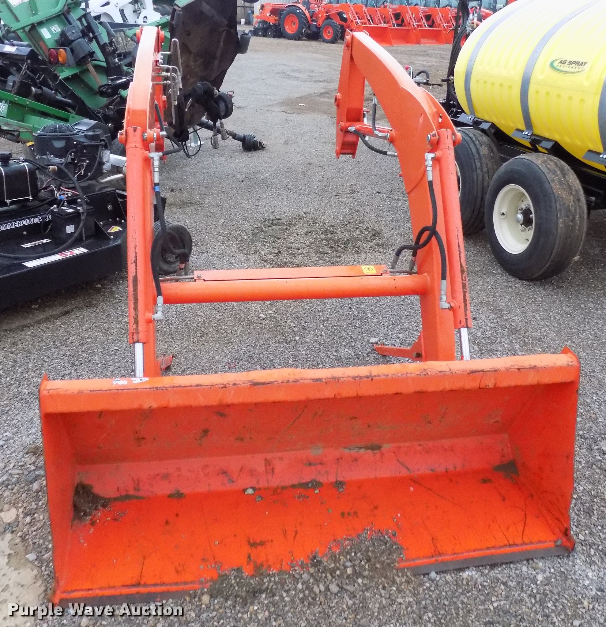 Kubota LA525 loader in Duncan, OK Item DG3431 sold Purple Wave