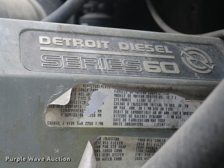 image for item DB8788 2003 Freightliner Columbia semi truck