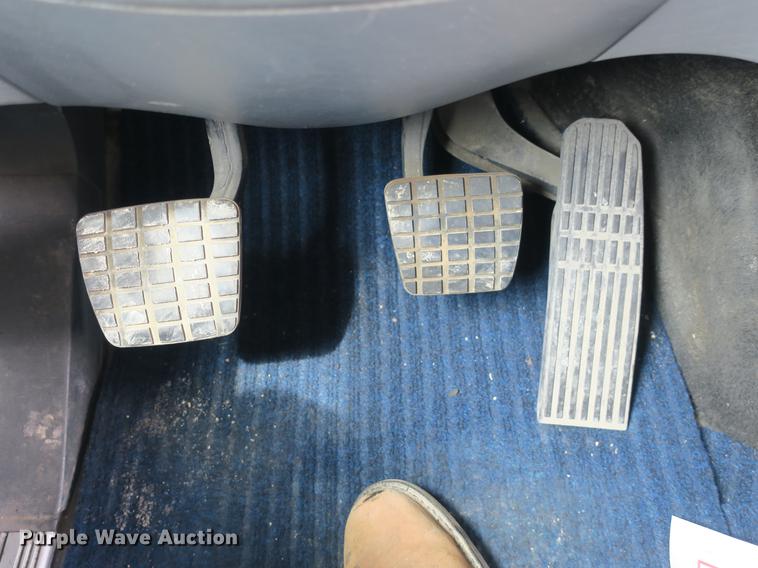 image for item DB8788 2003 Freightliner Columbia semi truck