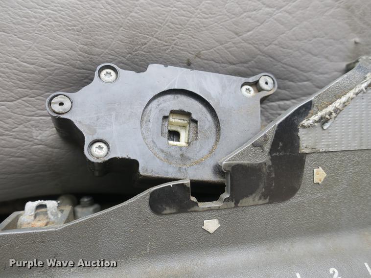 image for item DB8788 2003 Freightliner Columbia semi truck