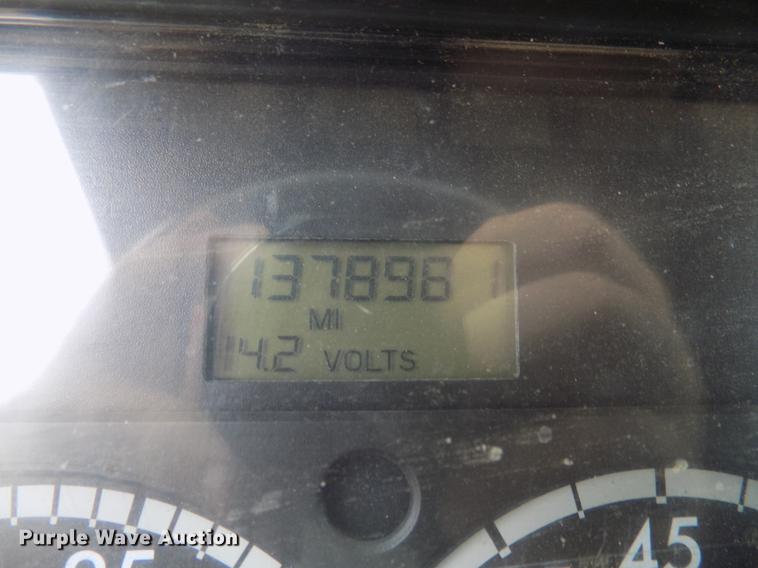 image for item DB9722 2002 Freightliner Columbia semi truck