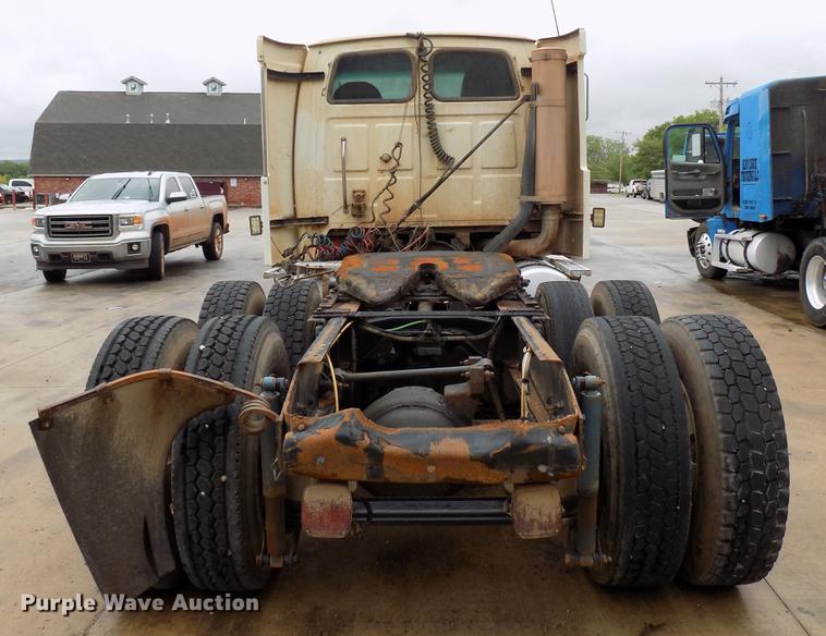 image for item DB9723 2003 Sterling A9500 semi truck