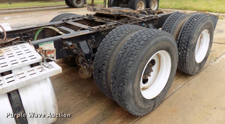 image for item DB9723 2003 Sterling A9500 semi truck