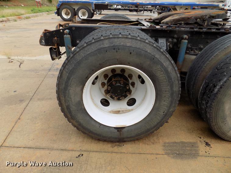 image for item DB9723 2003 Sterling A9500 semi truck