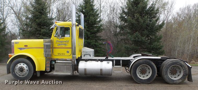 image for item DC4629 2005 Peterbilt 379 semi truck