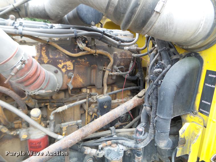 image for item DC4629 2005 Peterbilt 379 semi truck