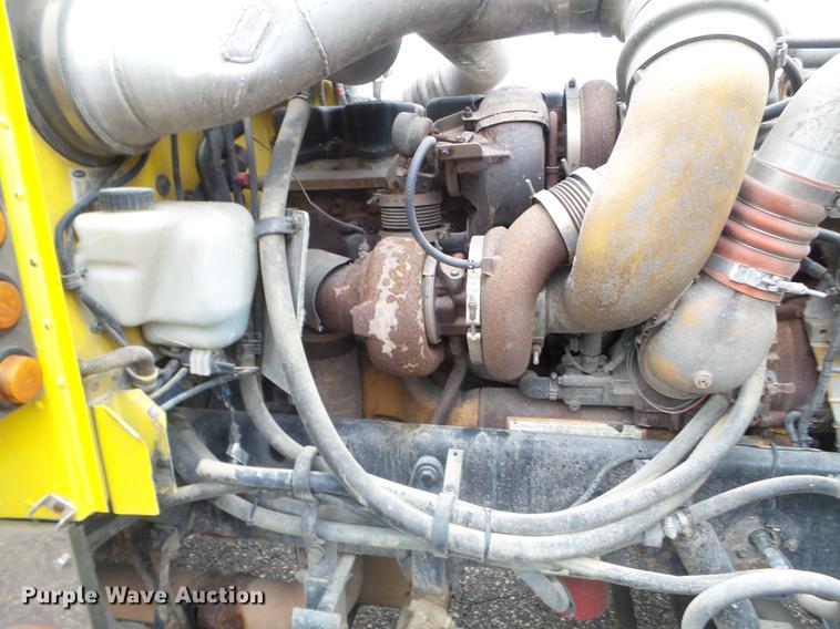 image for item DC4629 2005 Peterbilt 379 semi truck