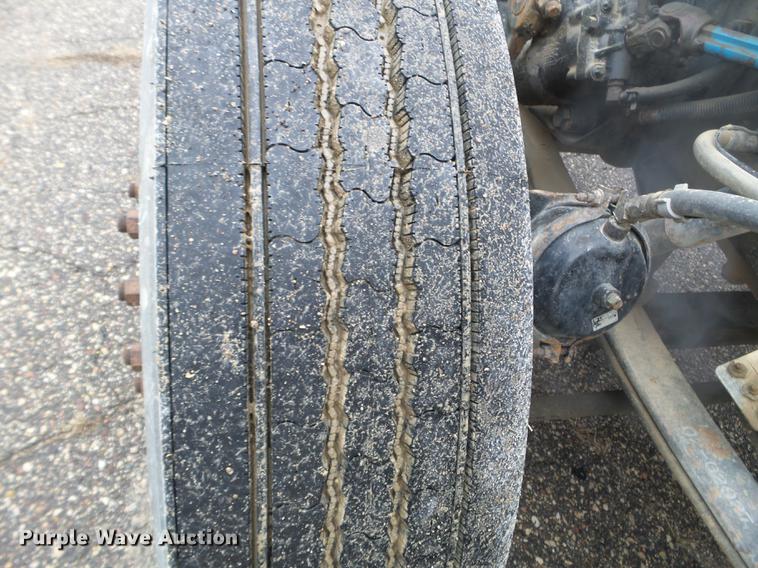 image for item DC4629 2005 Peterbilt 379 semi truck