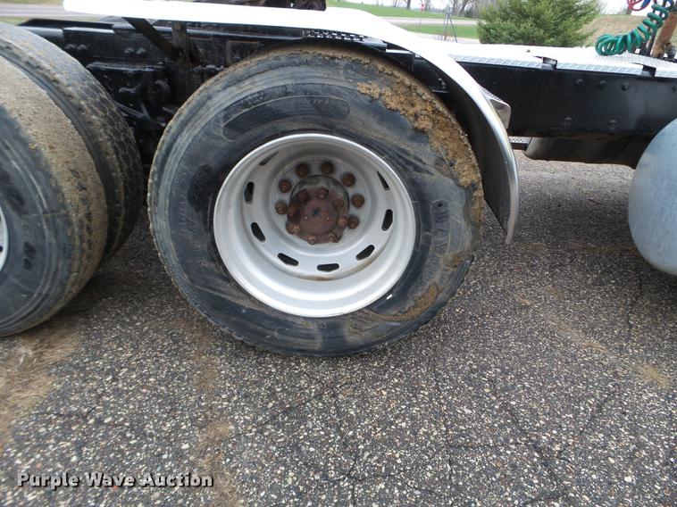 image for item DC4629 2005 Peterbilt 379 semi truck