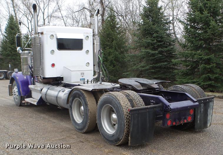 image for item DC4630 2003 Kenworth W900 semi truck