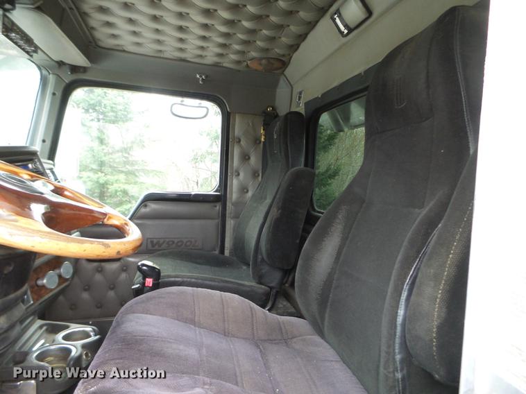 image for item DC4630 2003 Kenworth W900 semi truck