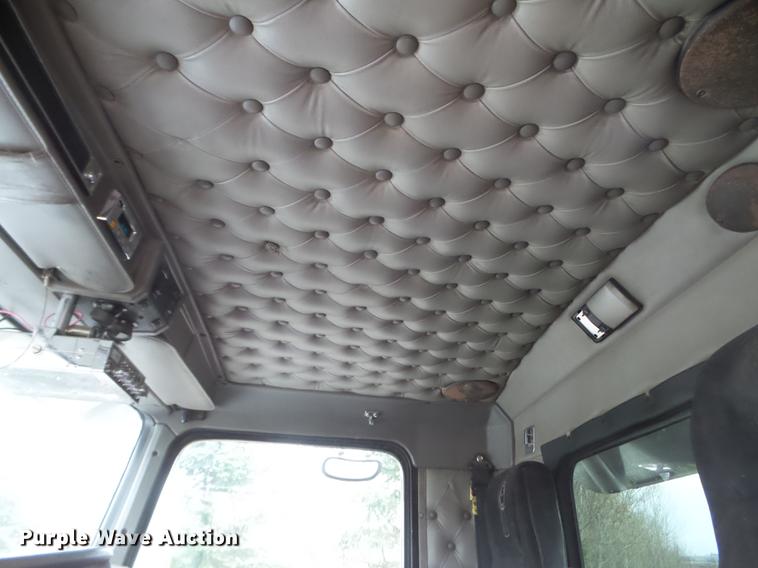 image for item DC4630 2003 Kenworth W900 semi truck