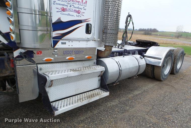 image for item DC4630 2003 Kenworth W900 semi truck