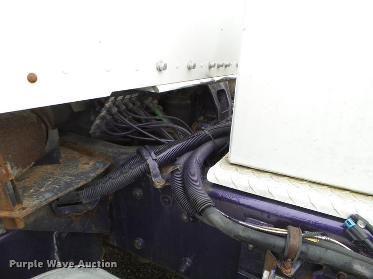 image for item DC4630 2003 Kenworth W900 semi truck