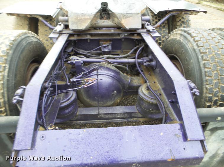 image for item DC4630 2003 Kenworth W900 semi truck