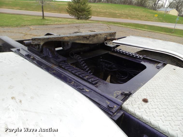 image for item DC4630 2003 Kenworth W900 semi truck