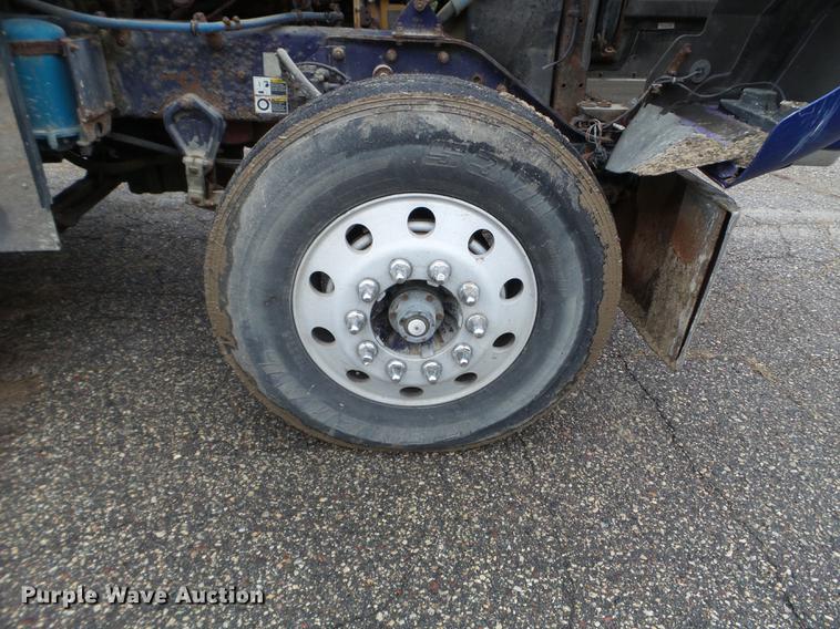 image for item DC4630 2003 Kenworth W900 semi truck