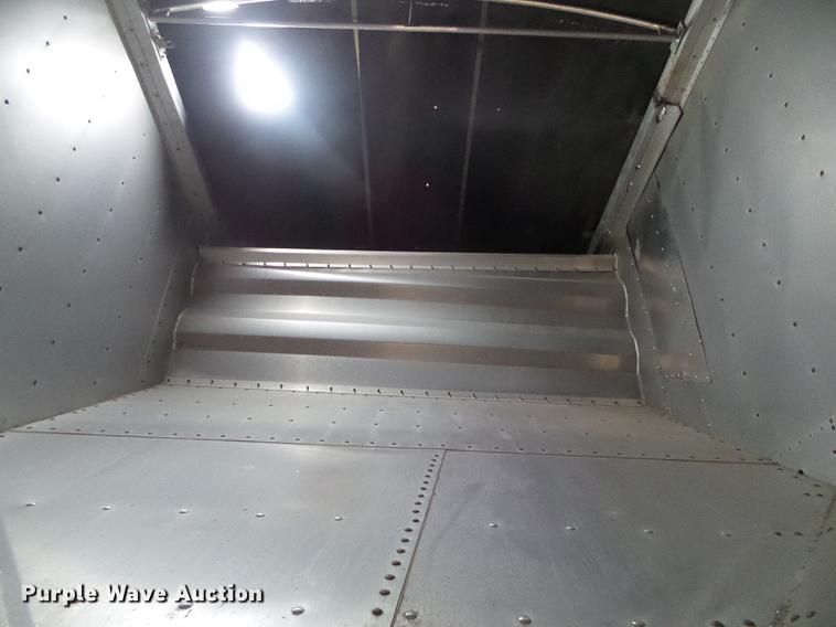 image for item DC5193 2007 Wilson DWH-500 Pace Setter double hopper bottom grain trailer