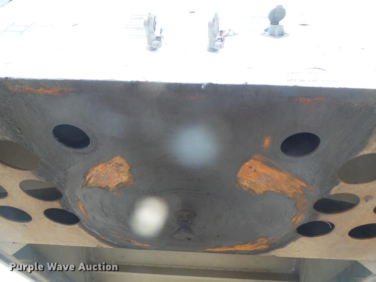 image for item DC5193 2007 Wilson DWH-500 Pace Setter double hopper bottom grain trailer