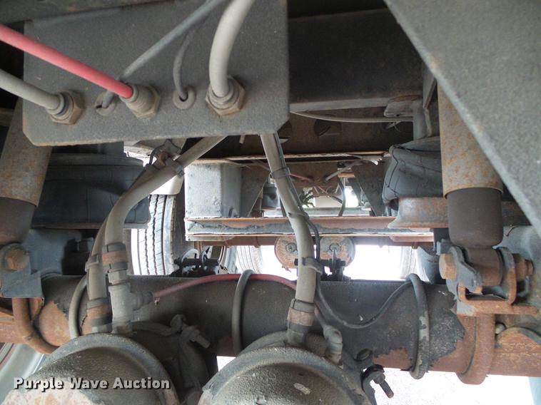 image for item DC5193 2007 Wilson DWH-500 Pace Setter double hopper bottom grain trailer