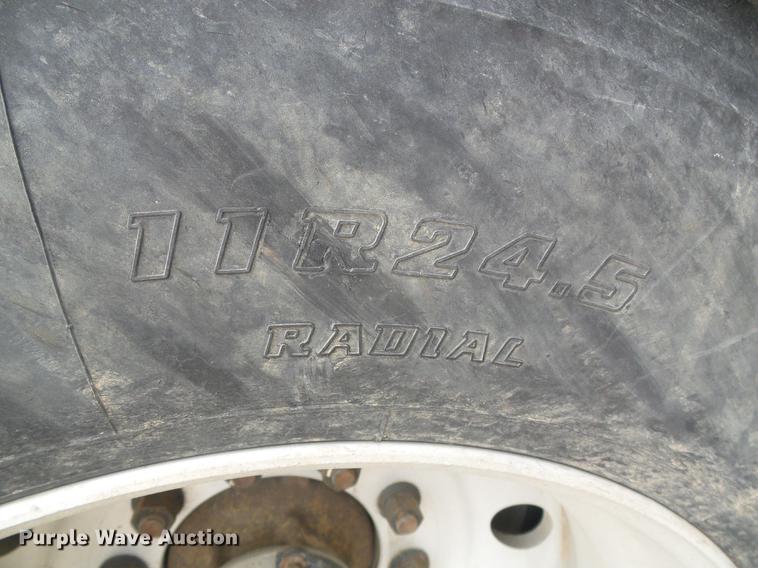 image for item DC5193 2007 Wilson DWH-500 Pace Setter double hopper bottom grain trailer