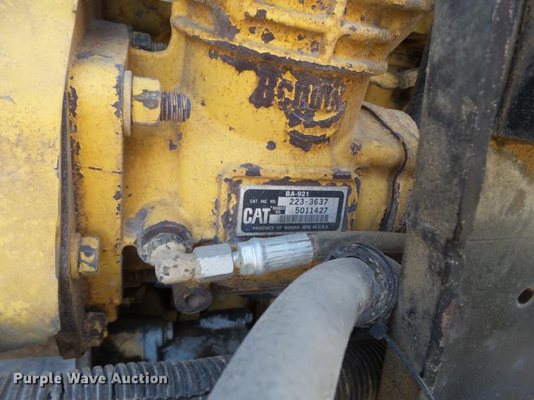 image for item DE1390 2006 Kenworth T600 semi truck