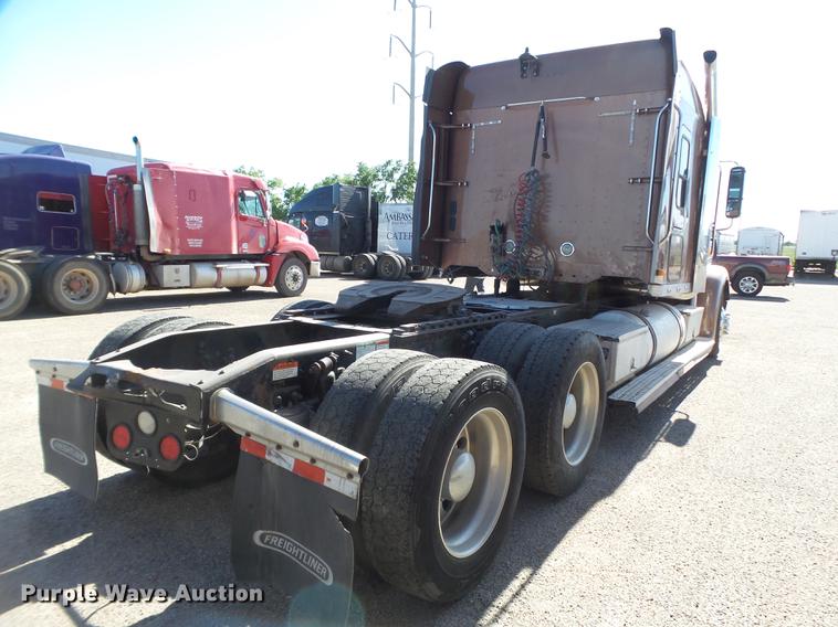image for item DE1391 2005 Freightliner Coronado semi truck