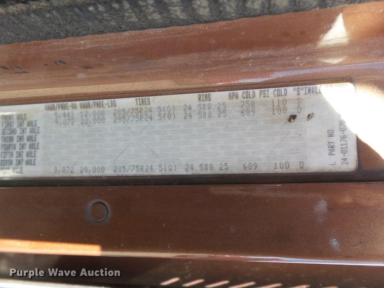 image for item DE1391 2005 Freightliner Coronado semi truck