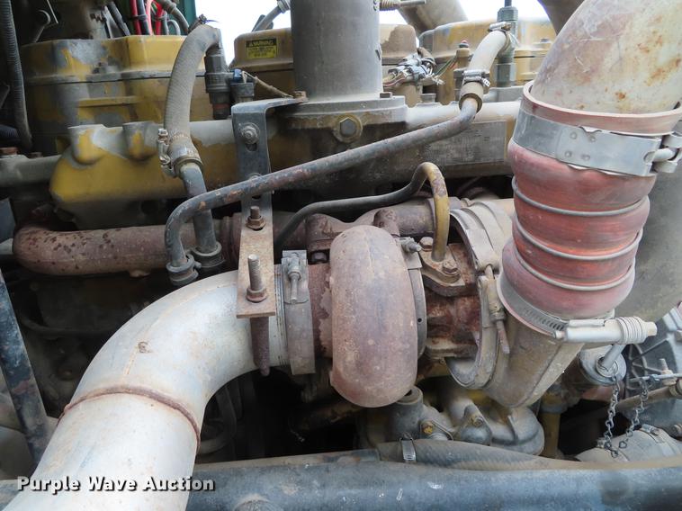 image for item DE3461 1995 Freightliner FLD semi truck